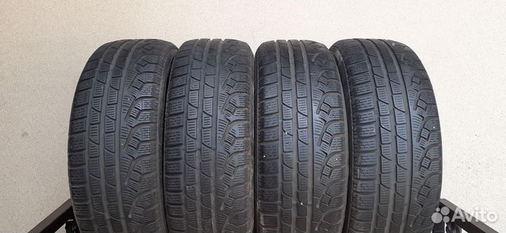 Pirelli Winter Sottozero 210 Serie II 205/60 R16