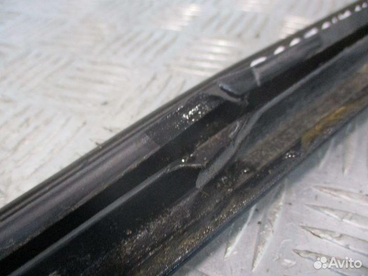 Уплотнитель крыши Scania 1451782