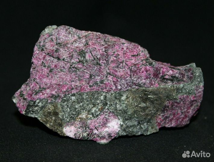 Эвдиалит 217