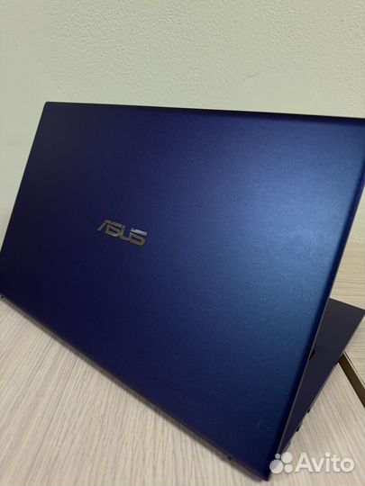 Asus vivabook 15 X512U