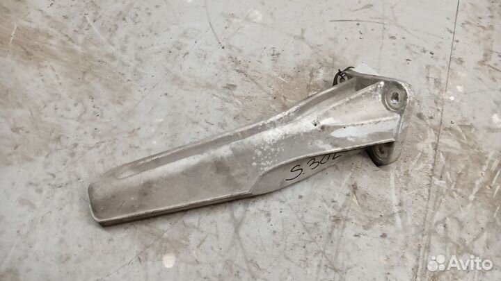 1790531 Кронштейн радиатора CR scania скания