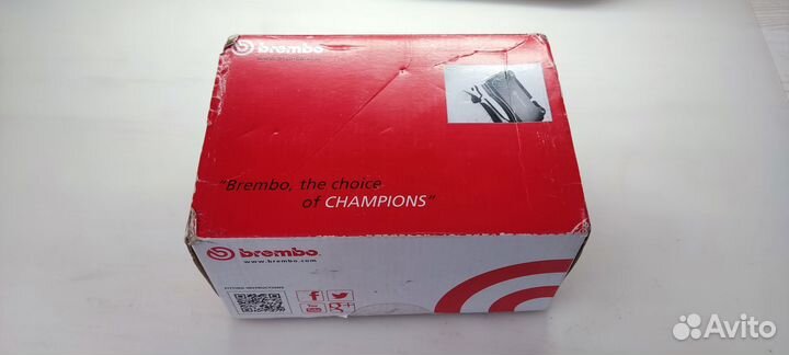 Тормозные колодки Brembo P24061 новые