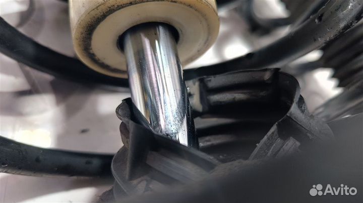 Амортизатор/стойка передняя правая Volvo XC70