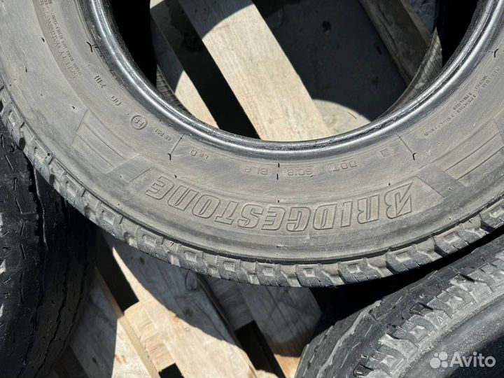 Bridgestone Duravis R630 215/70 R15C