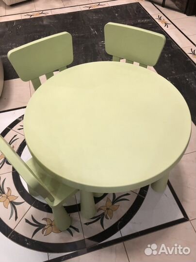 Стол детский mammut Икеа с 3 стульями