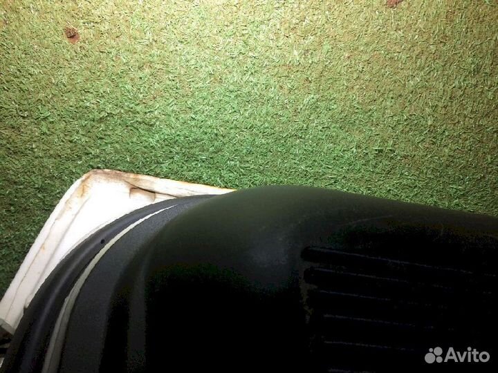 Дверь левая Mitsubishi Pajero IO N66W Белая ржавчи