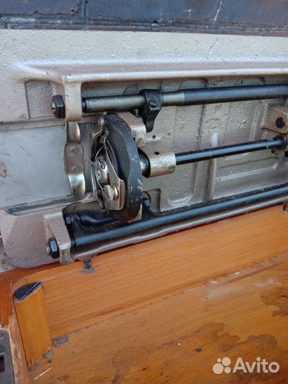 Швейная машинка Подольск 100