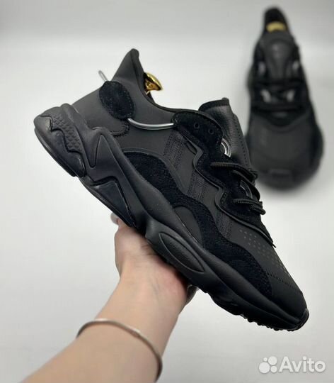 Кроссовки adidas