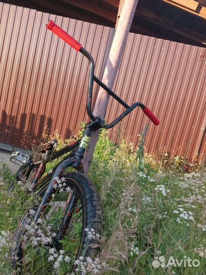 Продам bmx mongoose с пегами, камеры бесплатно