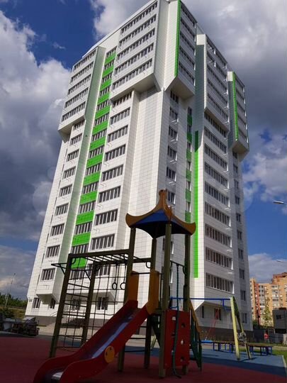 2-к. квартира, 81 м², 4/15 эт.
