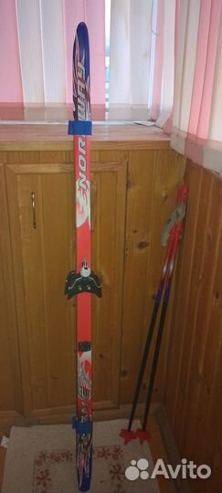 Набор лыжи, палки, ботинки