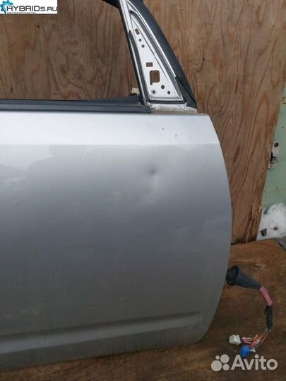 Дверь передняя правая Toyota Prius 2 NHW20 2011