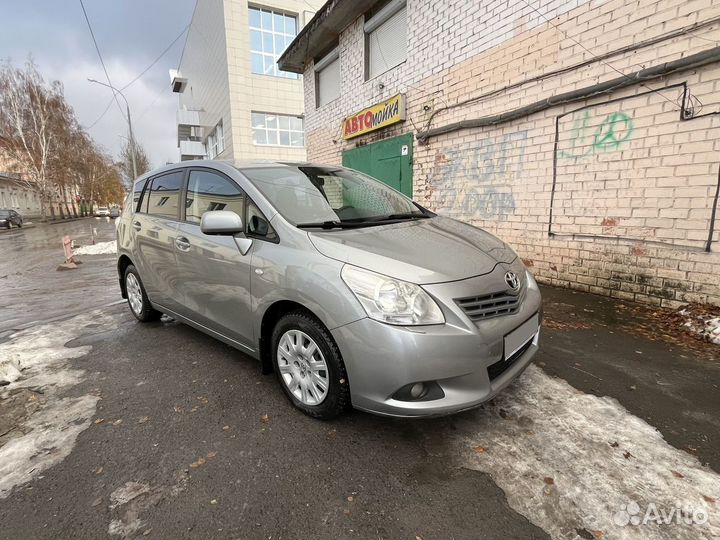 Toyota Verso 1.8 МТ, 2011, 171 000 км