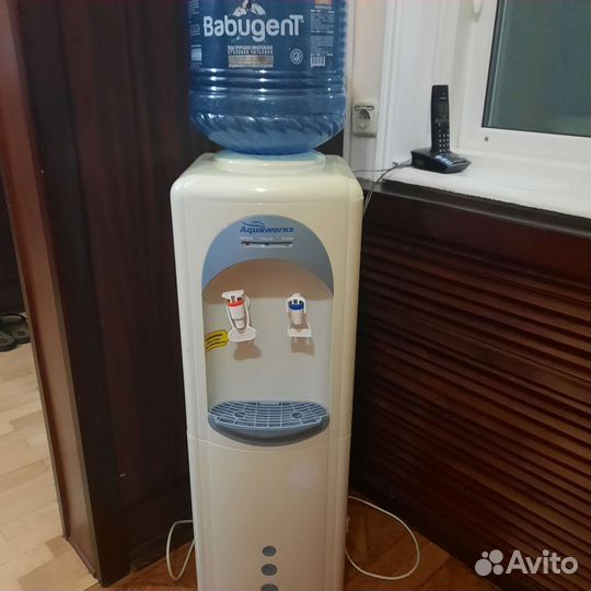 Кулер для воды напольный бу