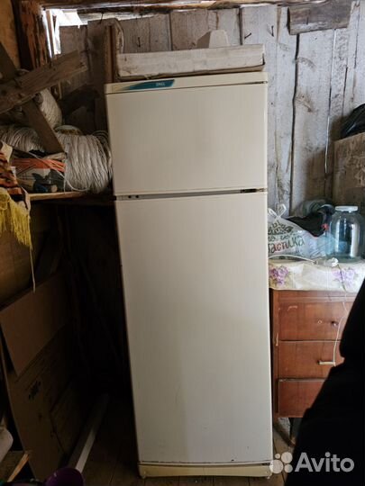 Холодильник бу Stinol