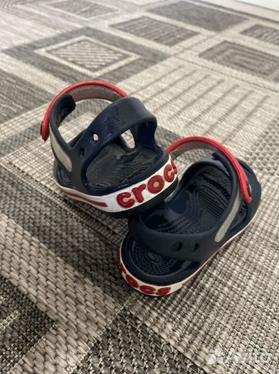 Сандали crocs c9