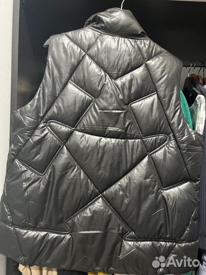 Жилетка безрукавка женская 52-54р утепленная