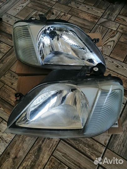 Фары Рено логан