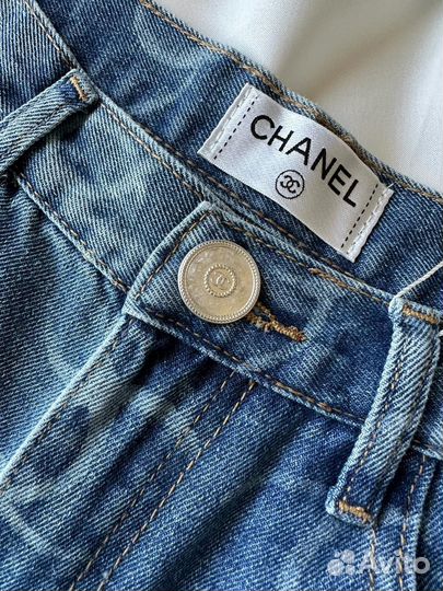 Джинсовые шорты Chanel голубые и черные