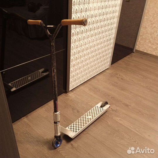 Трюковой самокат кастом стрит