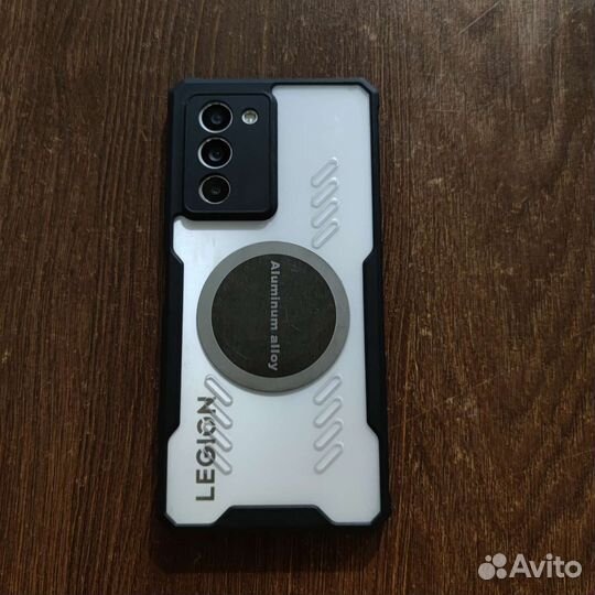 Lenovo legion y70