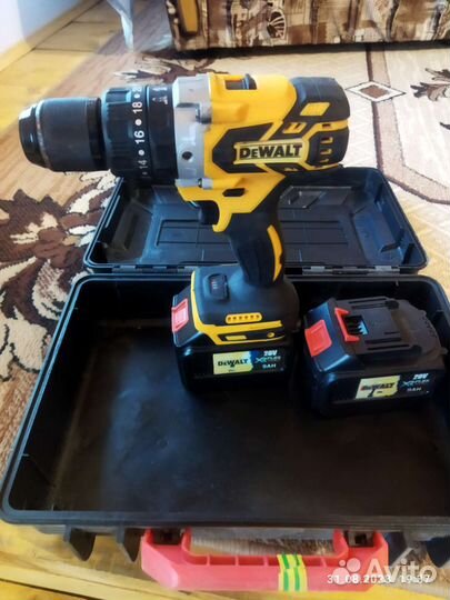 Аккумуляторная дрель шуруповерт девольт