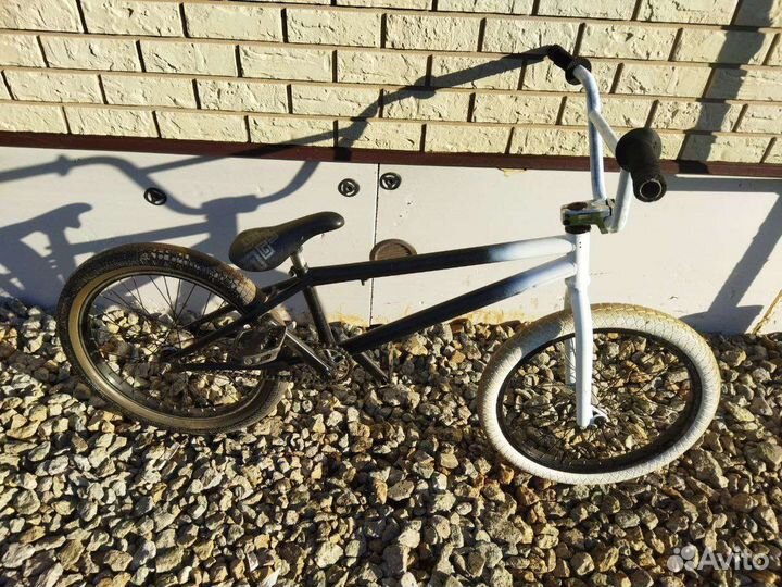 Трюковой велосипед bmx