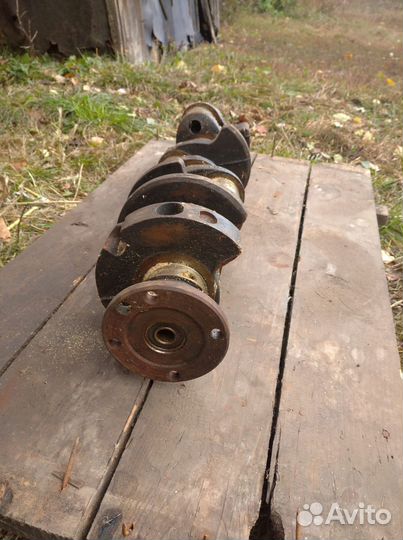 Коленчатый вал трактора т 40