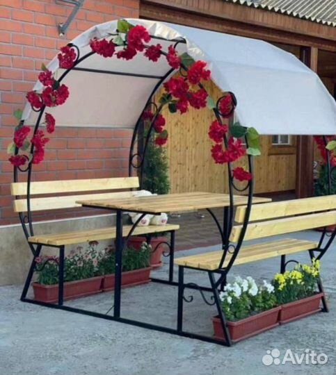 Беседка каркасная для отдыха