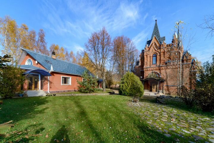 Дом 714 м² на участке 100 сот.