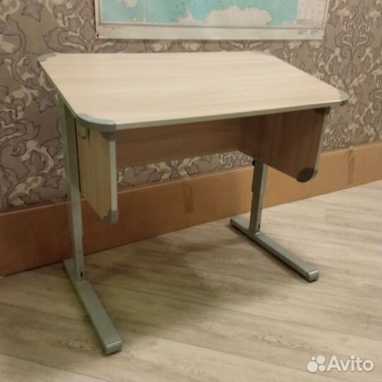 Растущая парта Demi