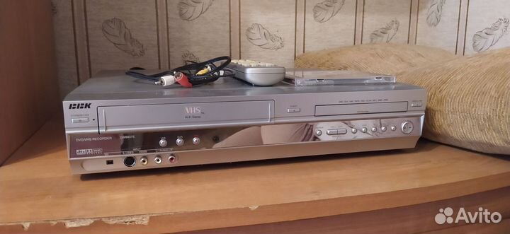 DVD+VHS комбо DVD-рекордер BBK DW 9937S