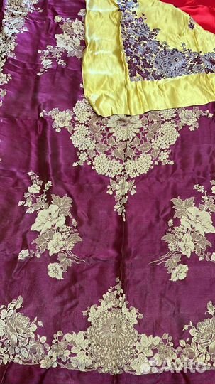 Китайские шелковые покрывало, скатерть, подушки