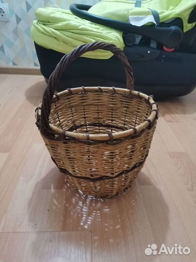 Корзина плетёная