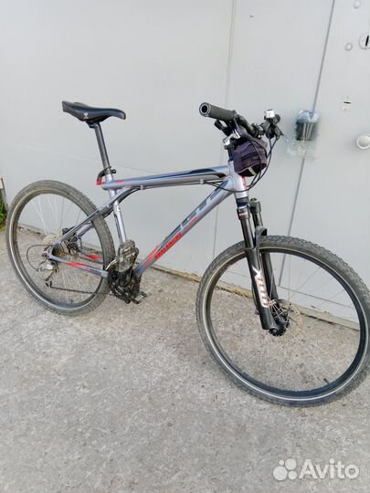 Горный велосипед GT Avalanche 1.0