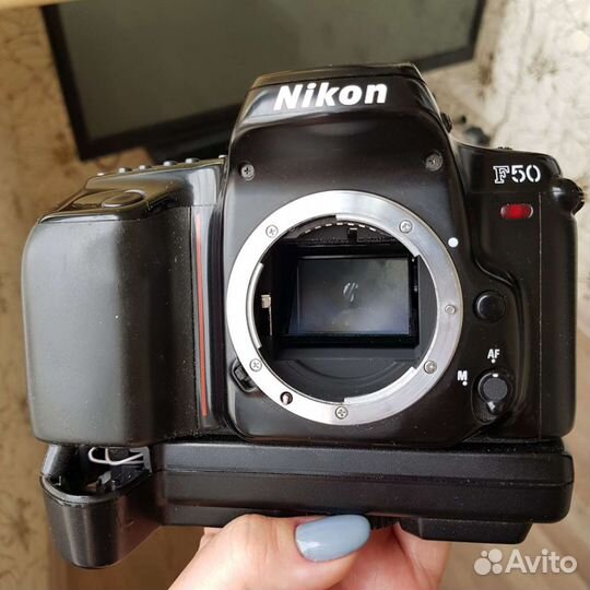 Зеркальный пленочный фотоаппарат Nikon f50