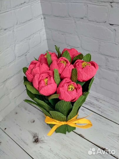 Цветы с конфетами в подарок девушке