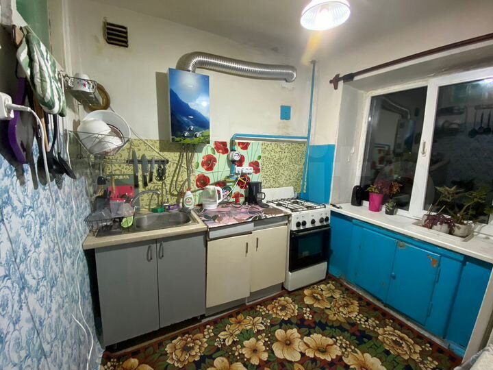 2-к. квартира, 42 м², 3/5 эт.