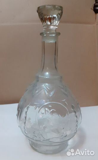 Графин старинный