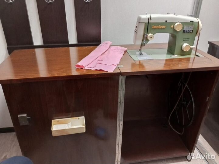 Швейная машинка