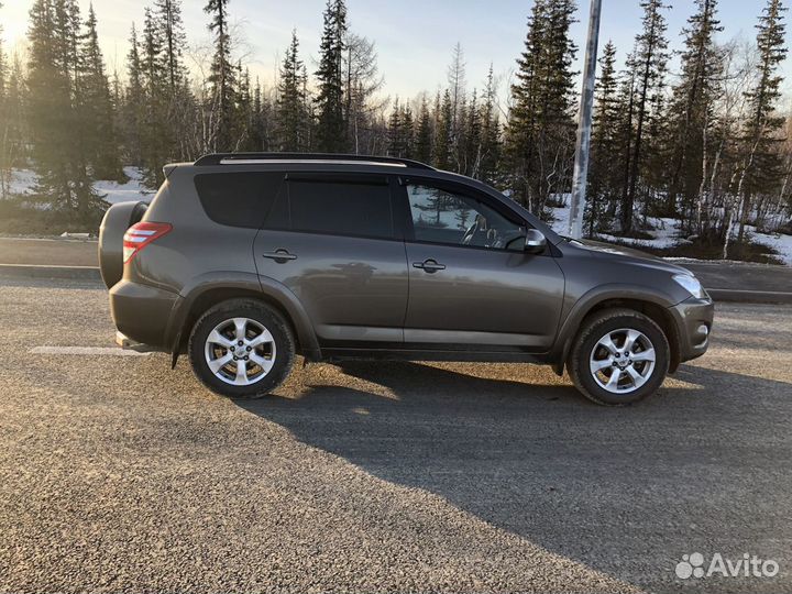 Toyota RAV4 2.4 AT, 2012, 253 000 км