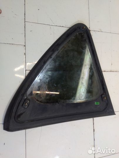 Стекло кузовное глухое левое (SsangYong Rexton)