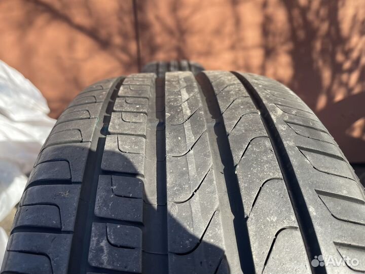 Pirelli Cinturato P7 245/40 R18 93Y