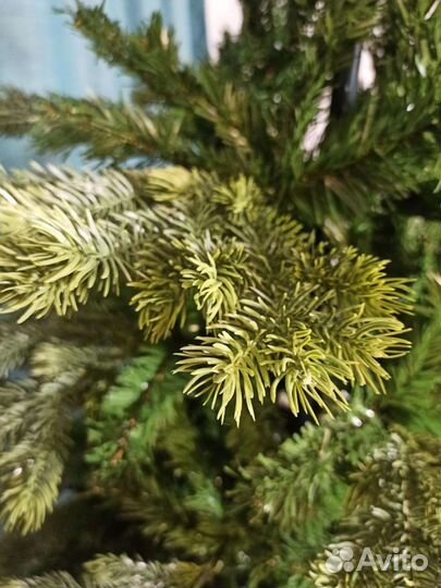 Ёлка искусственная