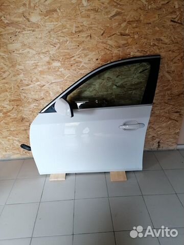 BMW E60 Дверь передняя левая с Японии