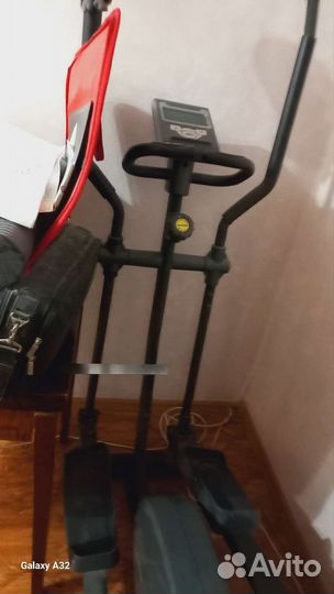 Эллиптический тренажер torneo