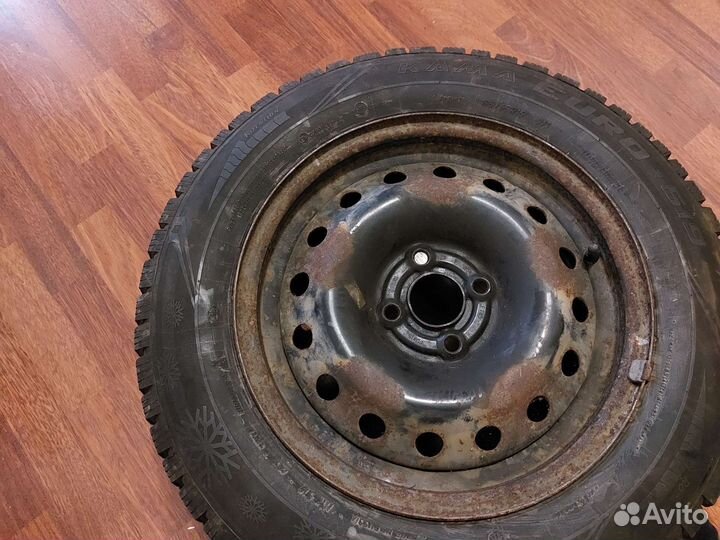 Зимняя резина 195 65 r15, на штамповках