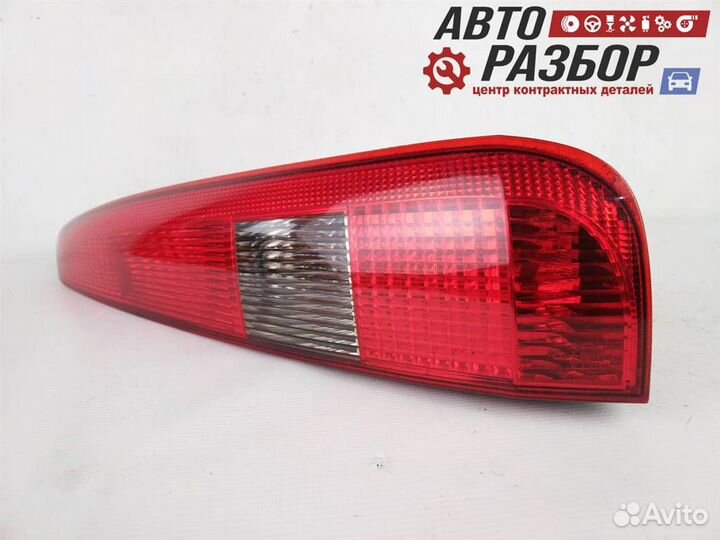 Фонарь задний правый форд Fusion 2002 -2005
