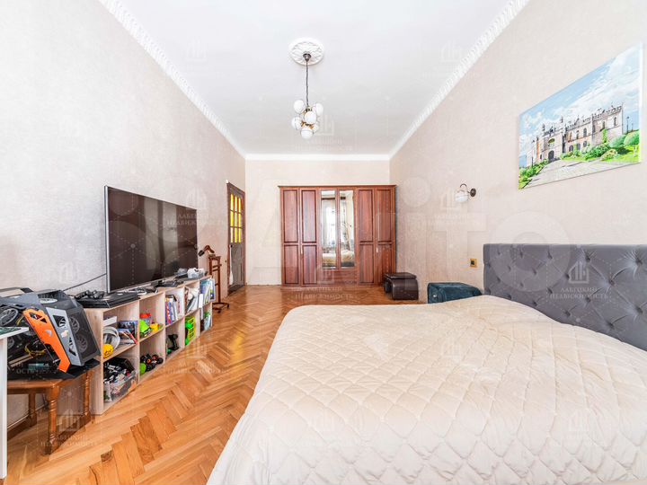 4-к. квартира, 138,5 м², 3/6 эт.