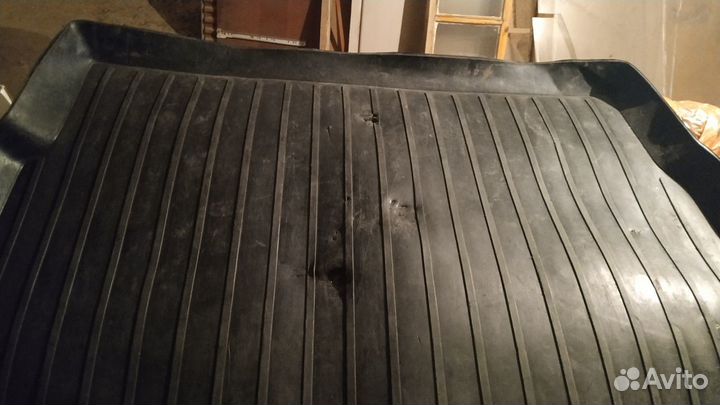 Коврик в багажник